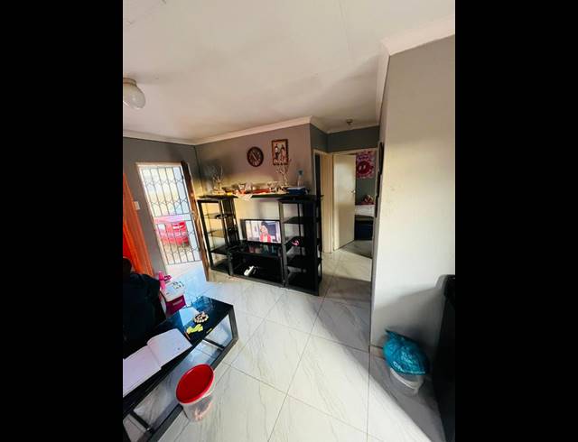 2 BEDROOM HOUSE FOR SALE IN WINDMILL PARK